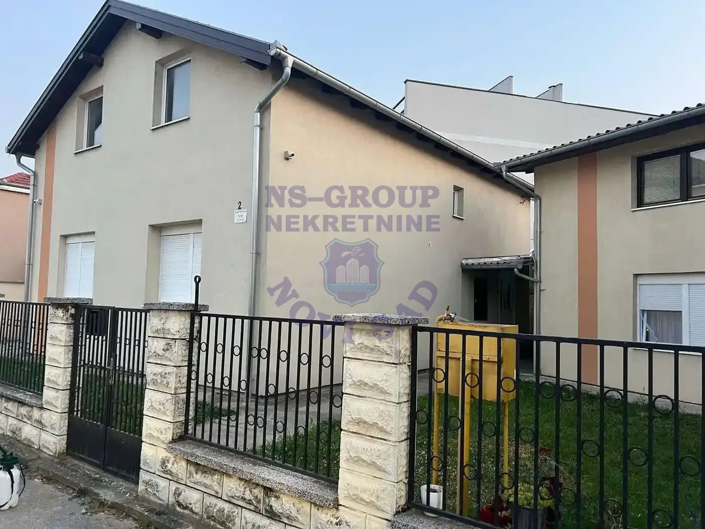 kuca na prodaju Novi Sad 200m2 550423