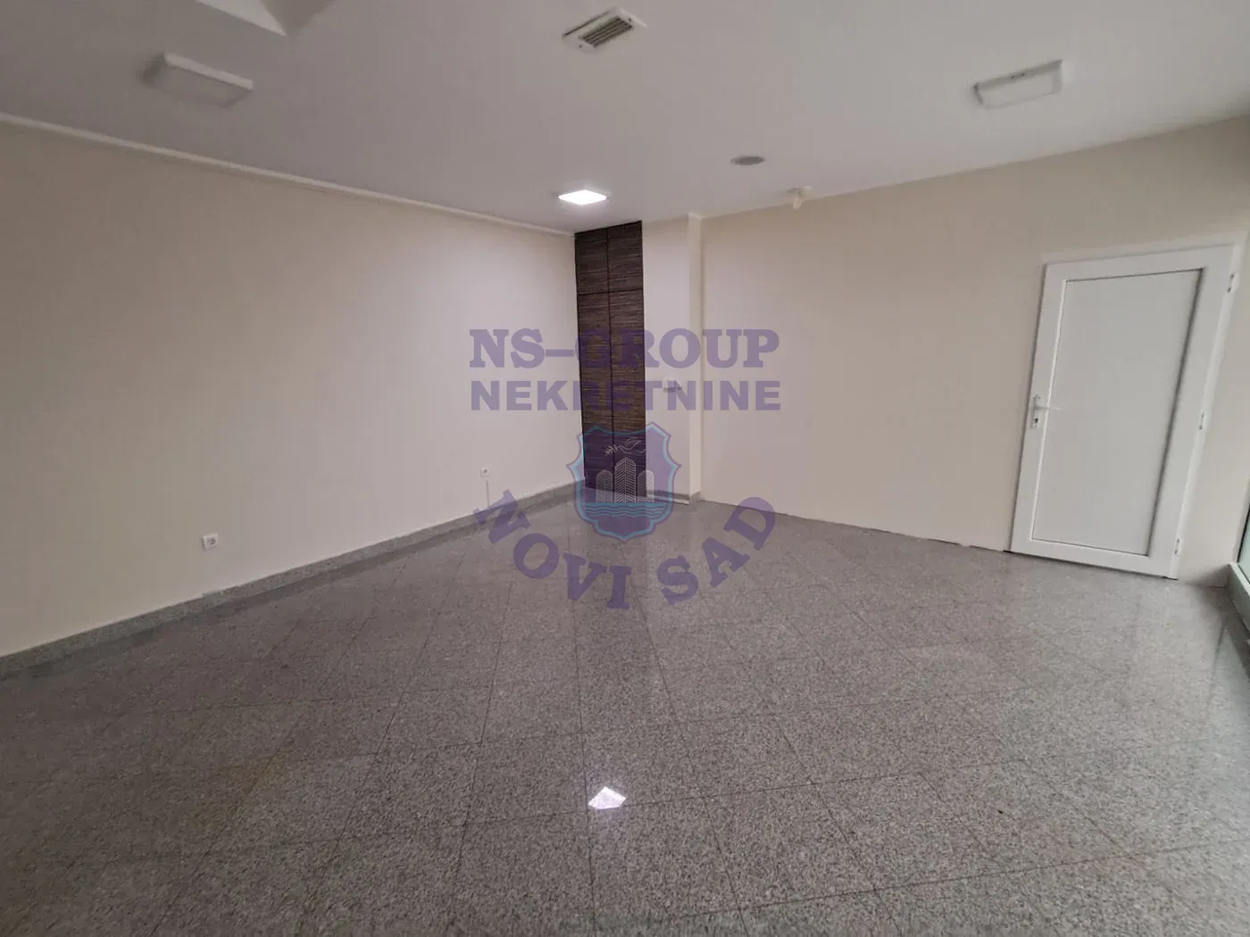 lokal na prodaju Novi Sad, 52m2 556940