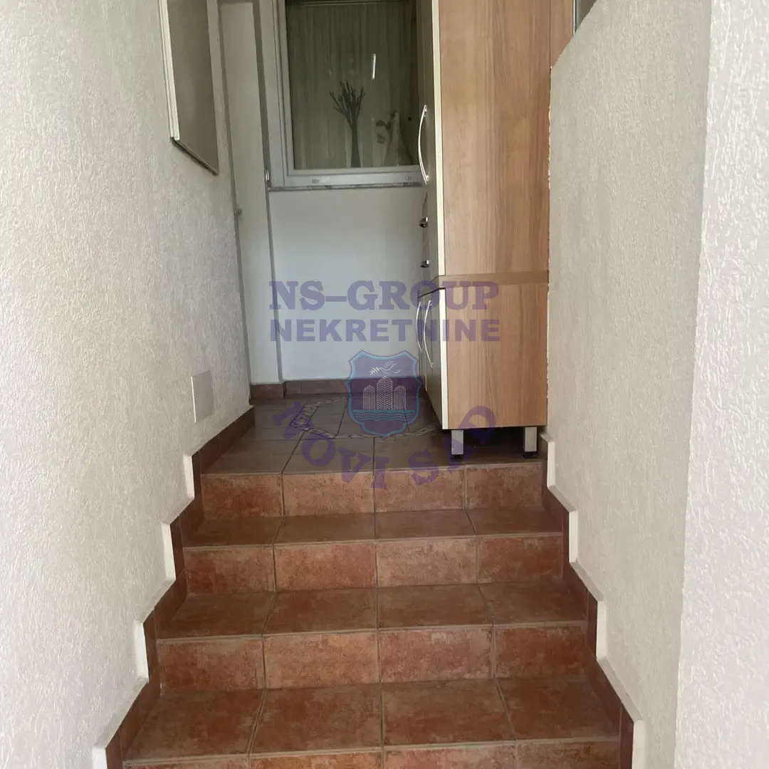 kuca za izdavanje Veternik 106m2 14758