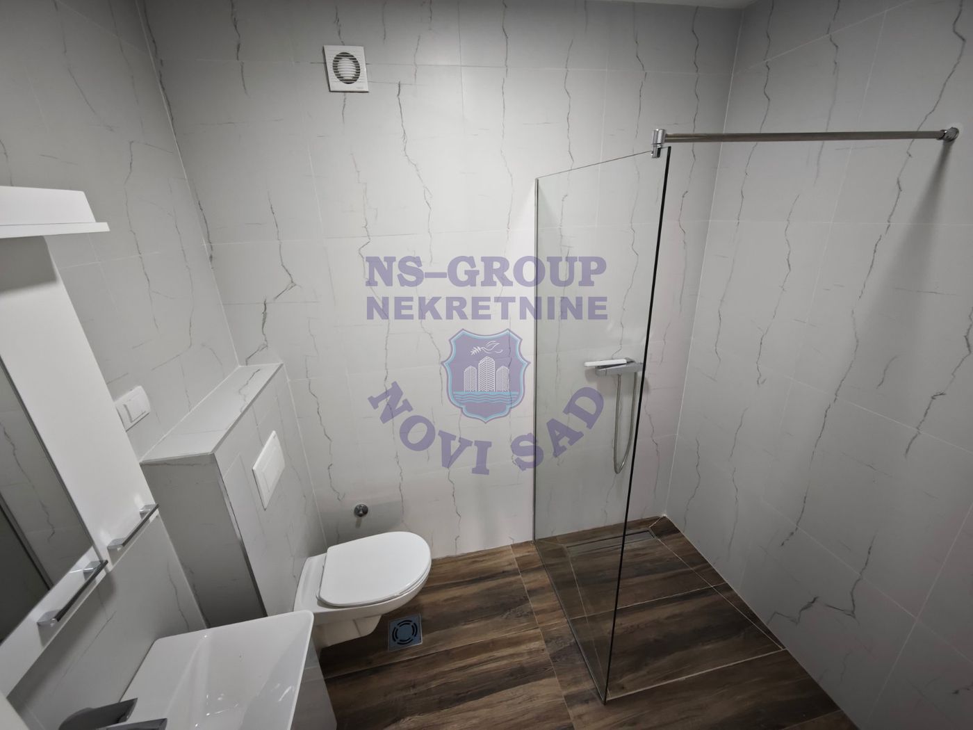 Stan za izdavanje Novi Sad 111m2, 14811
