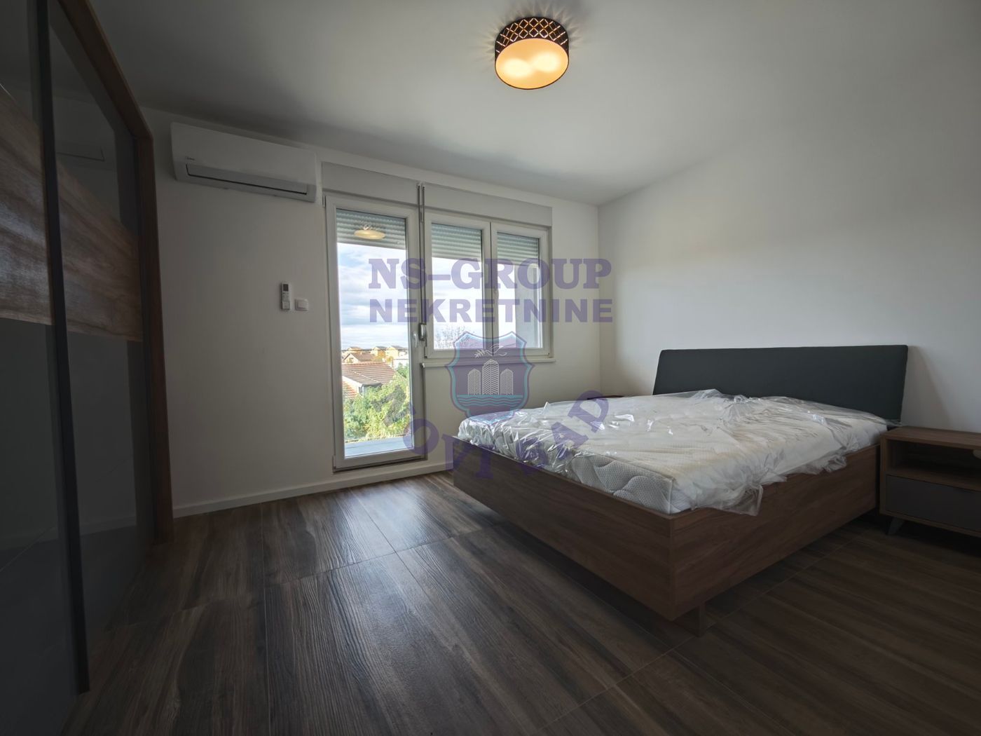 Stan za izdavanje Novi Sad 111m2, 14811