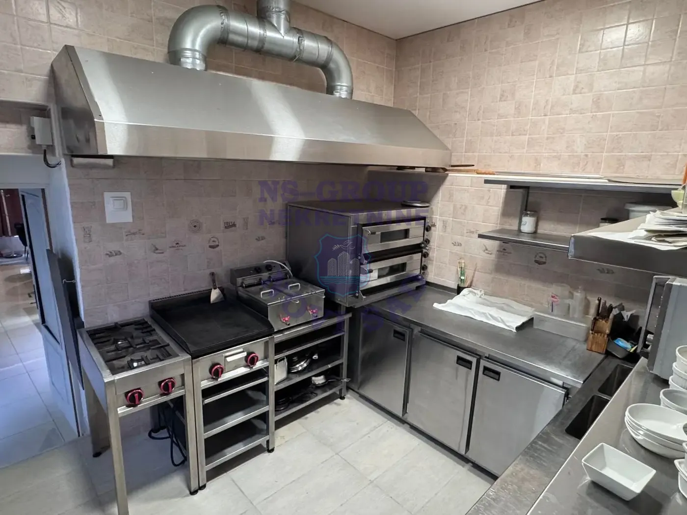 lokal na prodaju Sremski Karlovci 106m2 558003