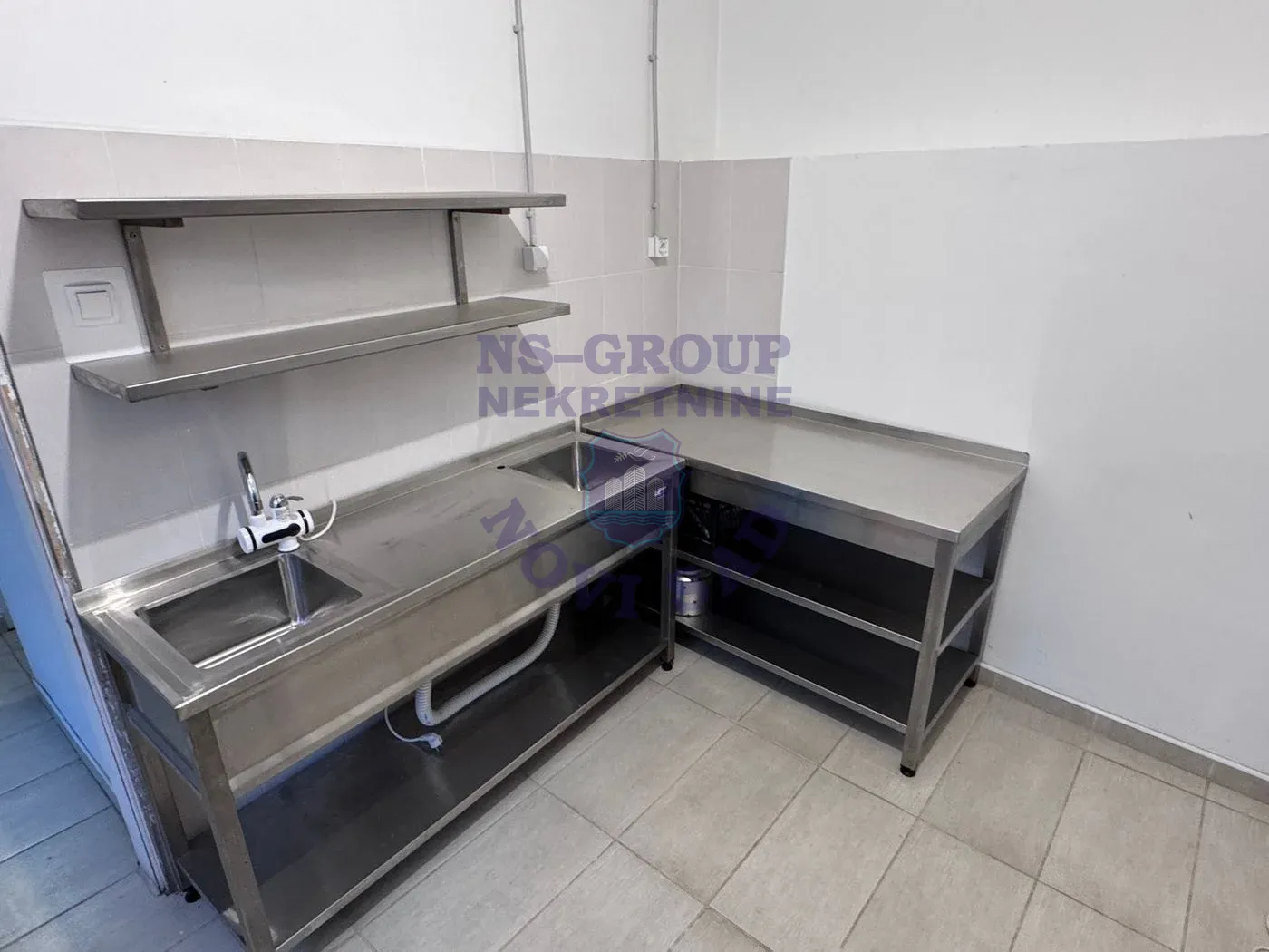 lokal na prodaju Sremski Karlovci 106m2 558003