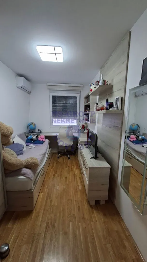 stan na prodaju Novi Sad, 51m2 558069
