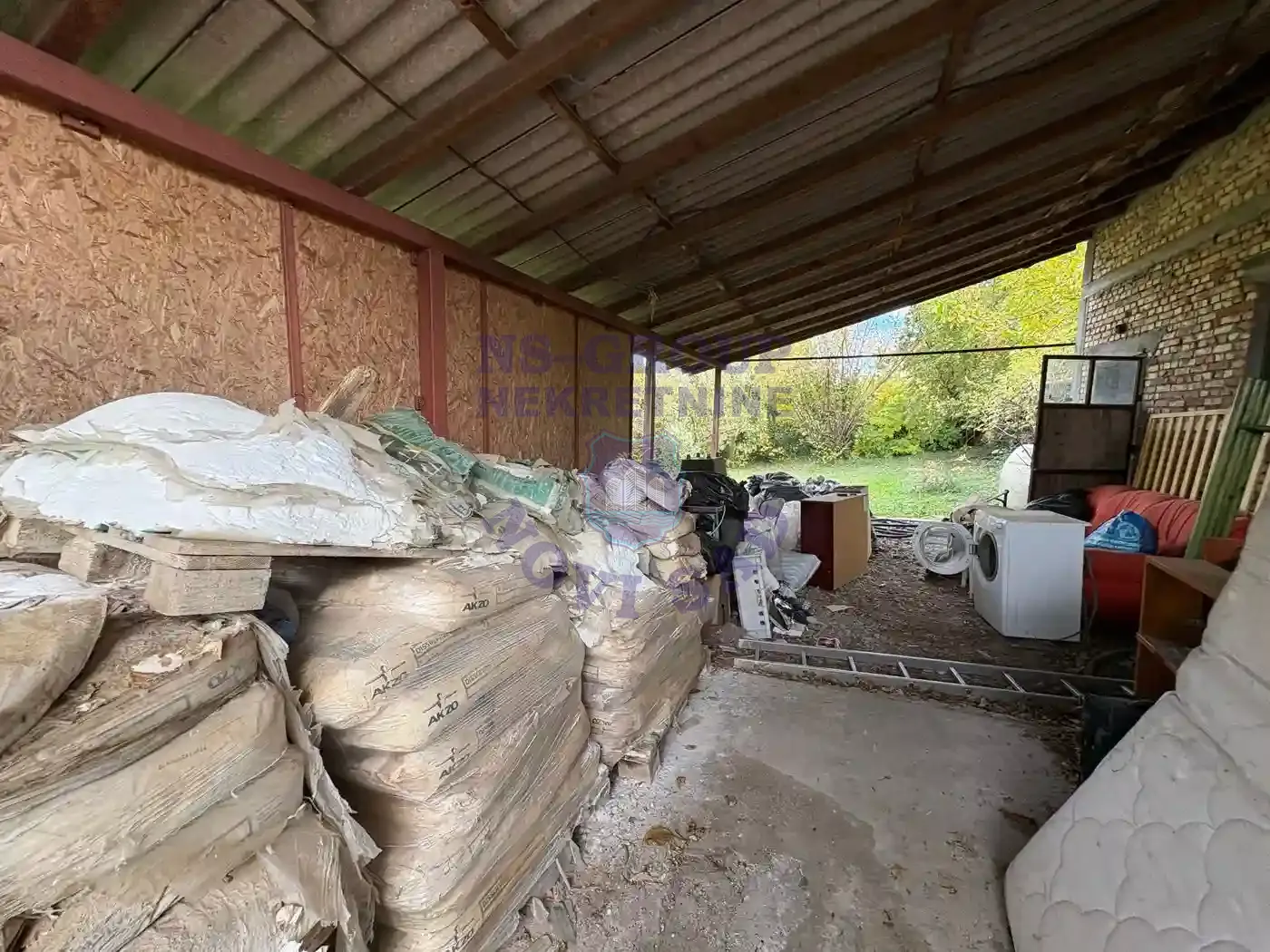 kuca na prodaju Ledinci 48m2 557865