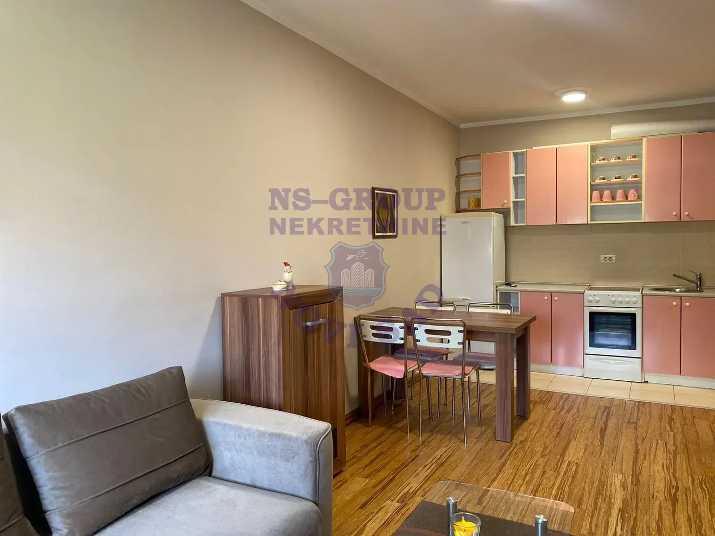 stan za izdavanje Novi Sad 27m2 14853