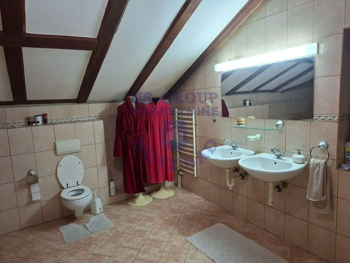 kuca na prodaju Novi Sad 276m2 385459