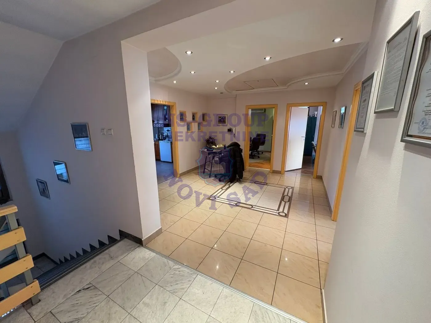 lokal na prodaju Novi Sad, 98m2 558857