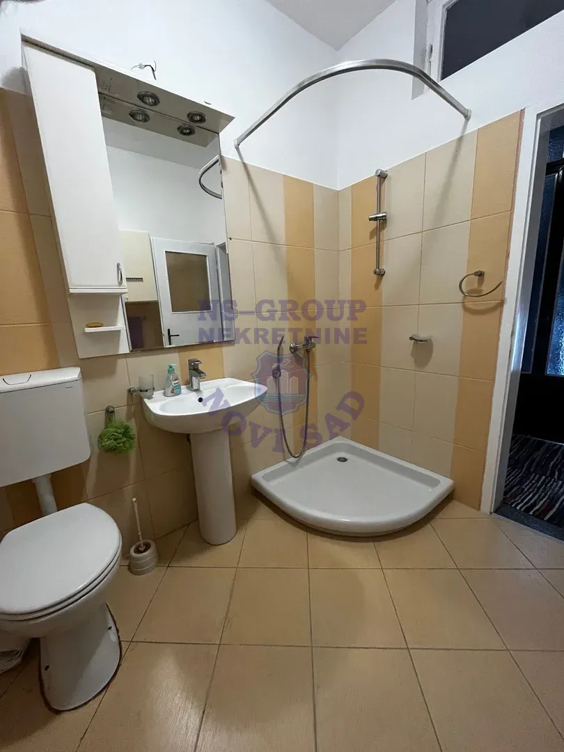 stan na prodaju Sremski Karlovci 77m2 558409