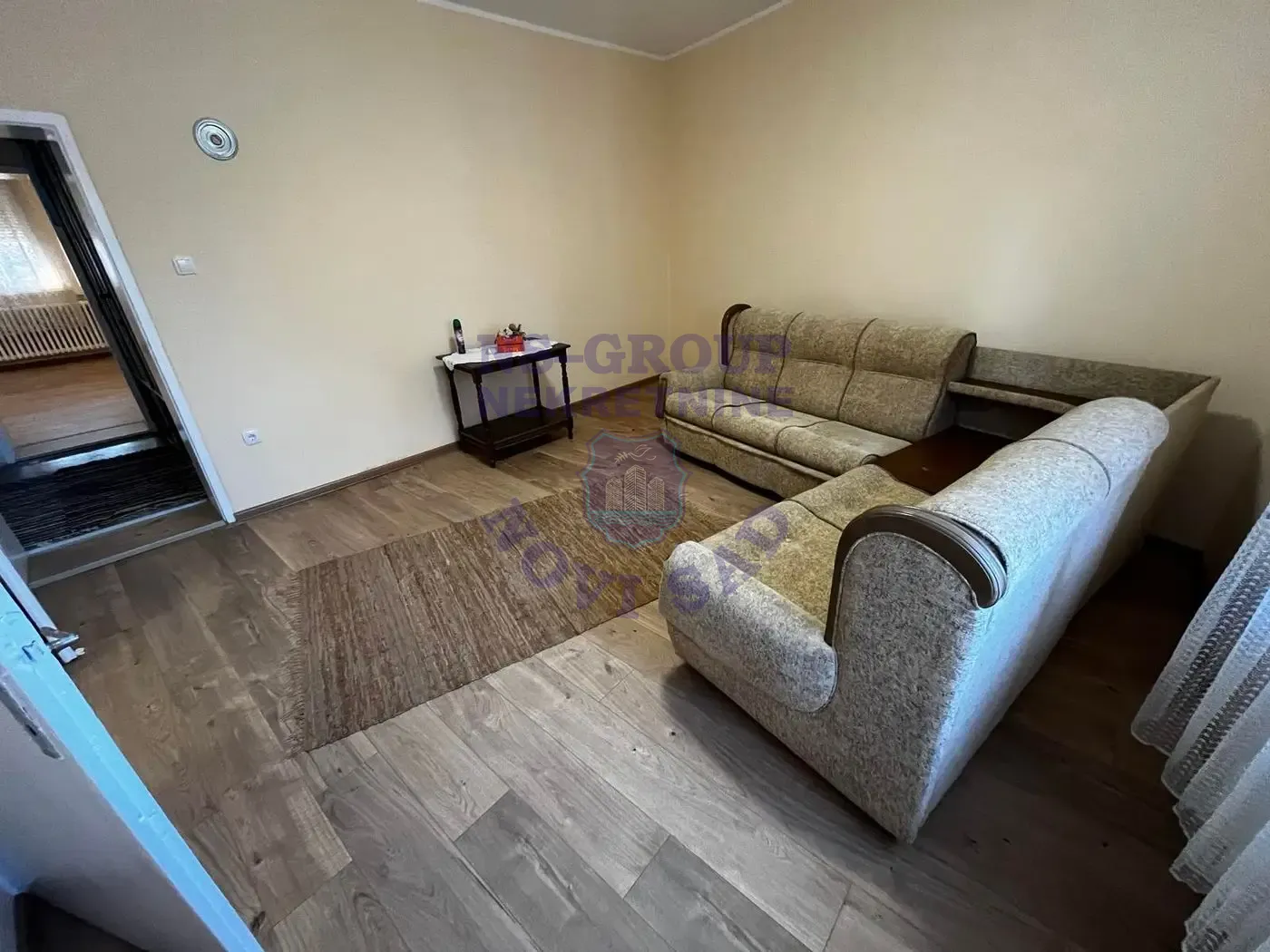 stan na prodaju Sremski Karlovci 77m2 558409