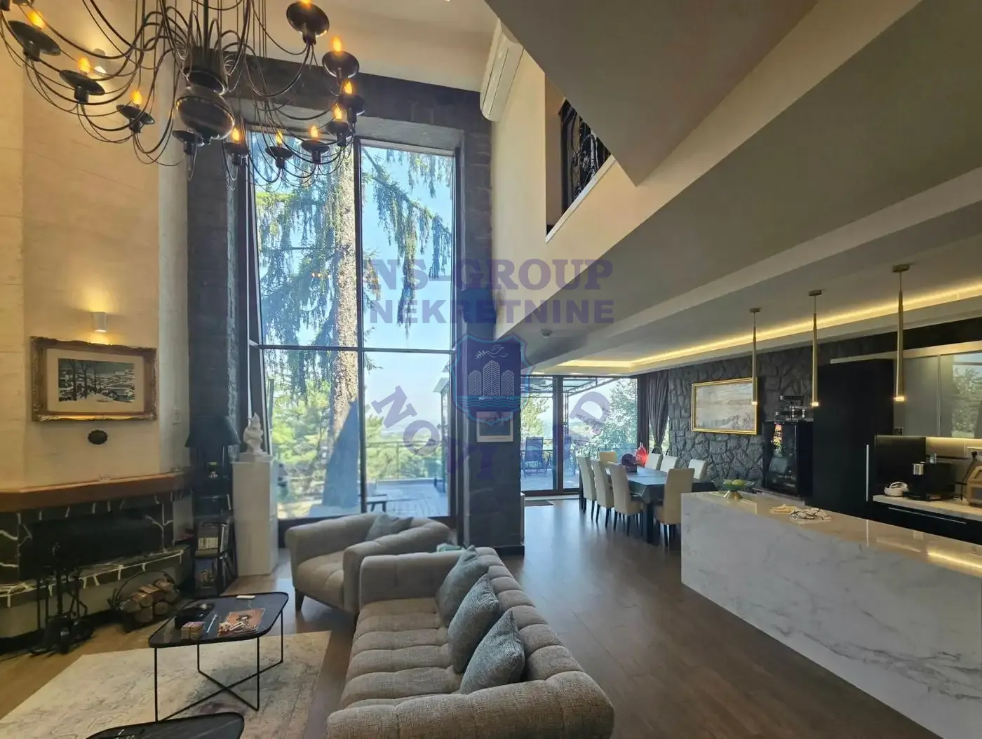 kuca na prodaju Sremska Kamenica, 388m2 558896