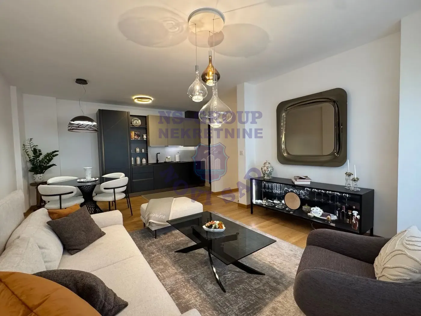 stan na prodaju Novi Sad, 64m2 559010