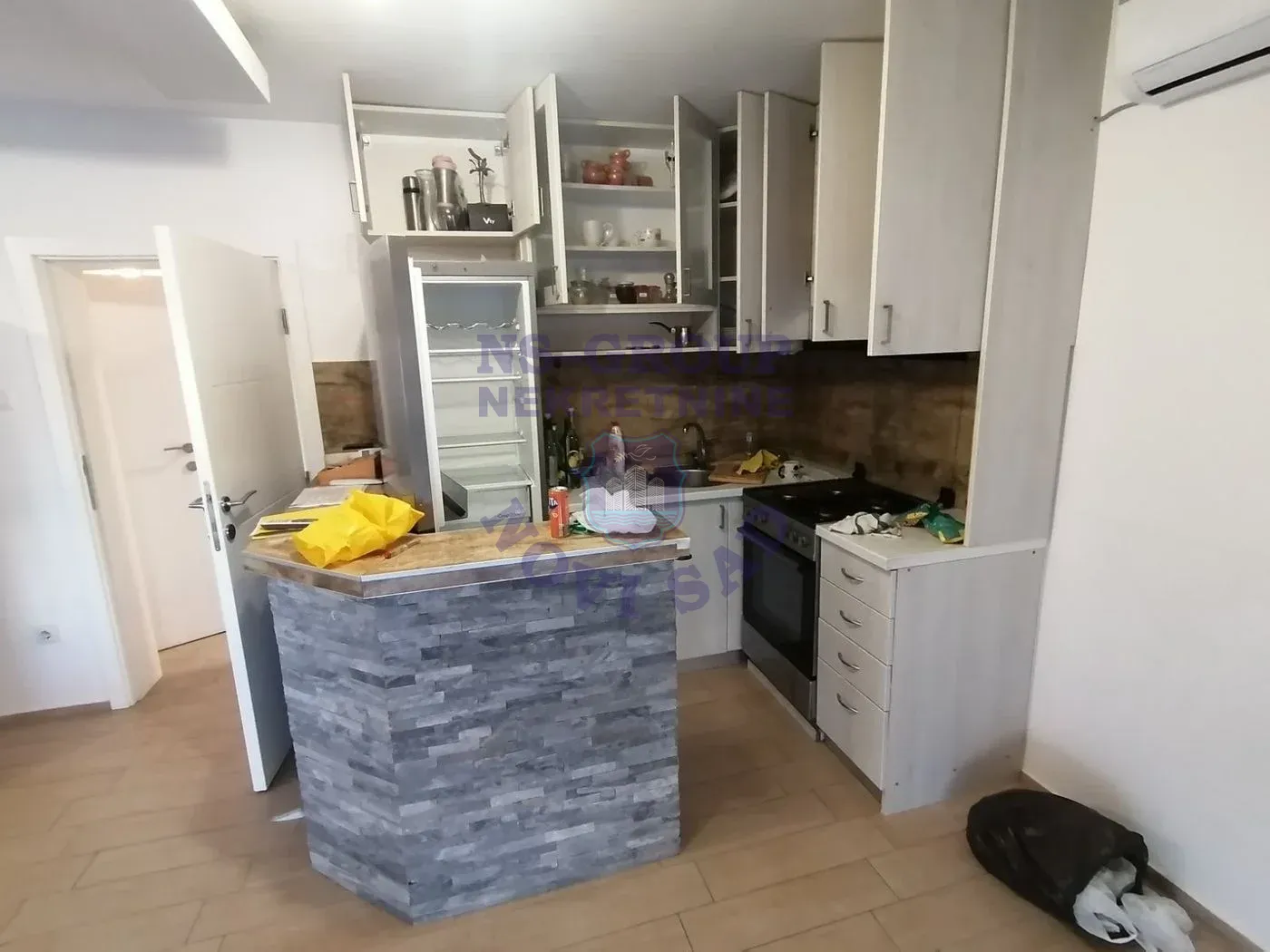 kuca na prodaju Novi Sad 227m2 558976