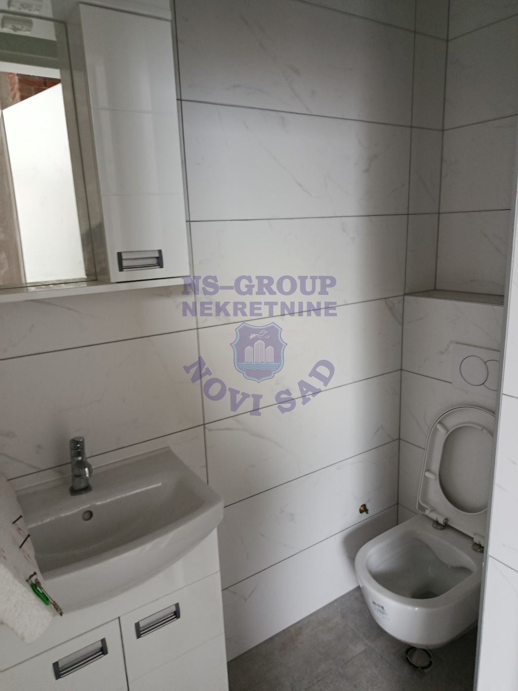 lokal na prodaju Novi Sad 210m2 559245