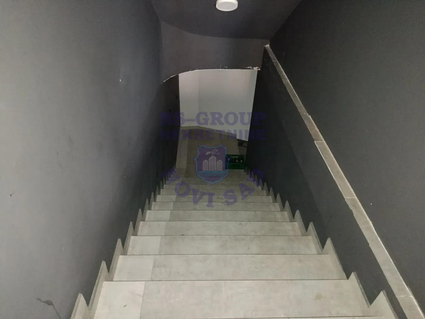 lokal na prodaju Novi Sad 306m2 559136