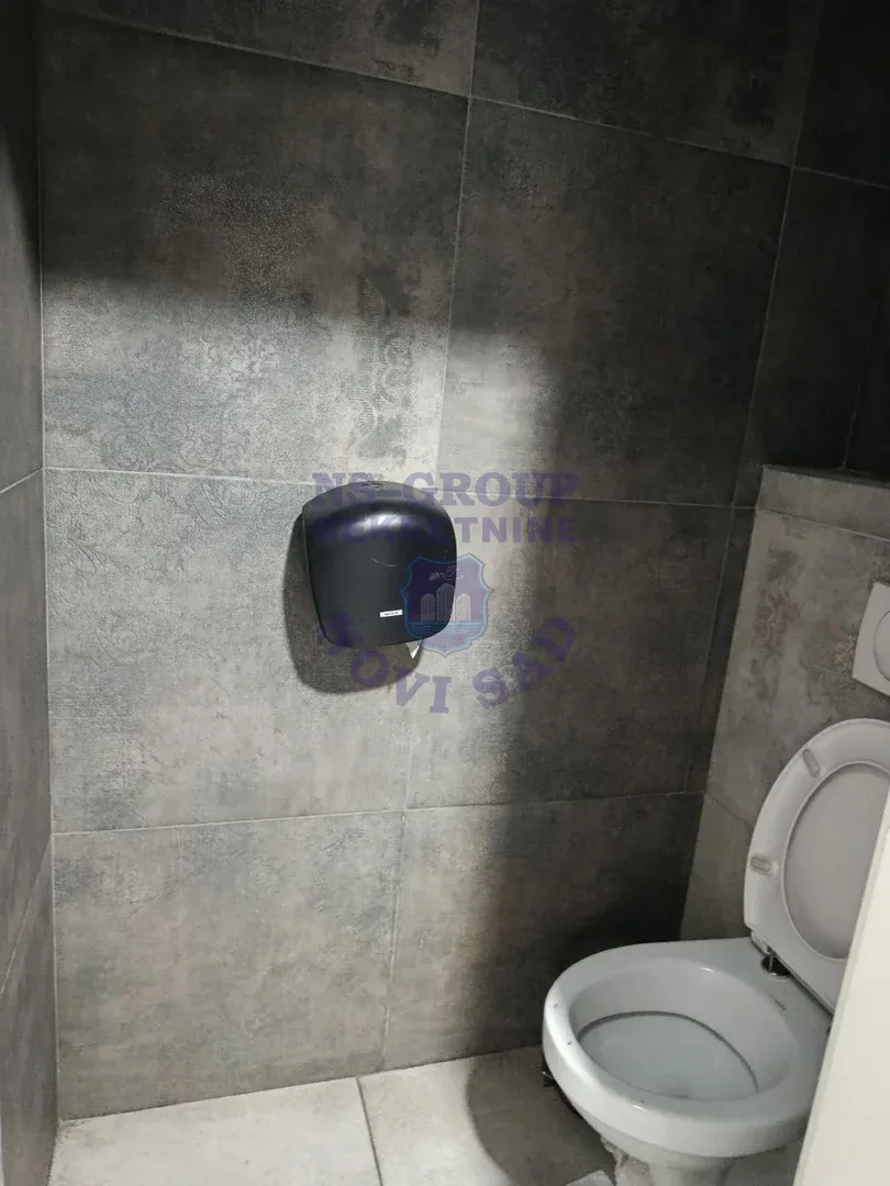 lokal na prodaju Novi Sad 306m2 559136