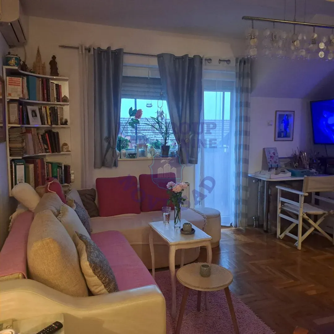 stan na prodaju Novi Sad, 30m2 559425