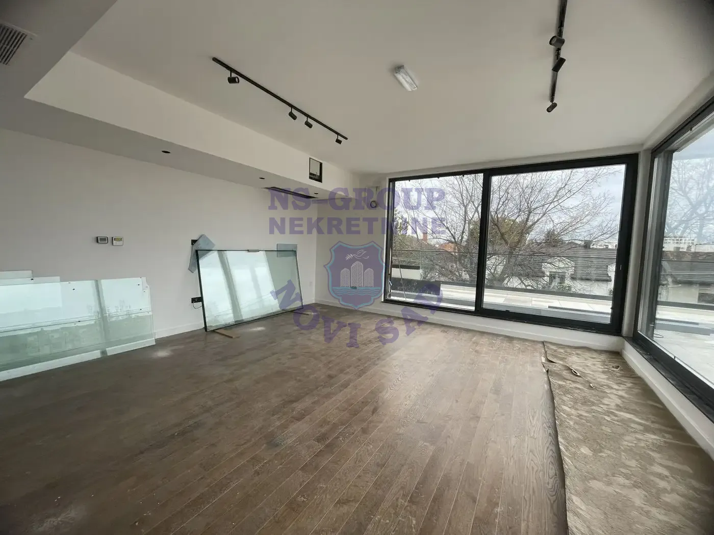 stan na prodaju Novi Sad 200m2 508369