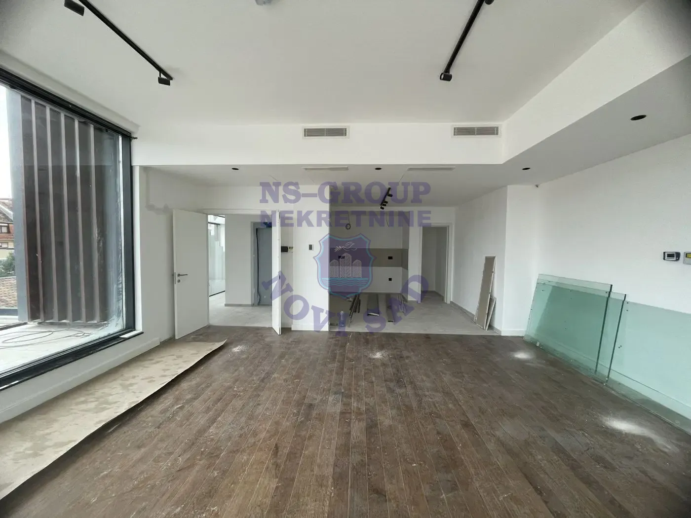 stan na prodaju Novi Sad 200m2 508369