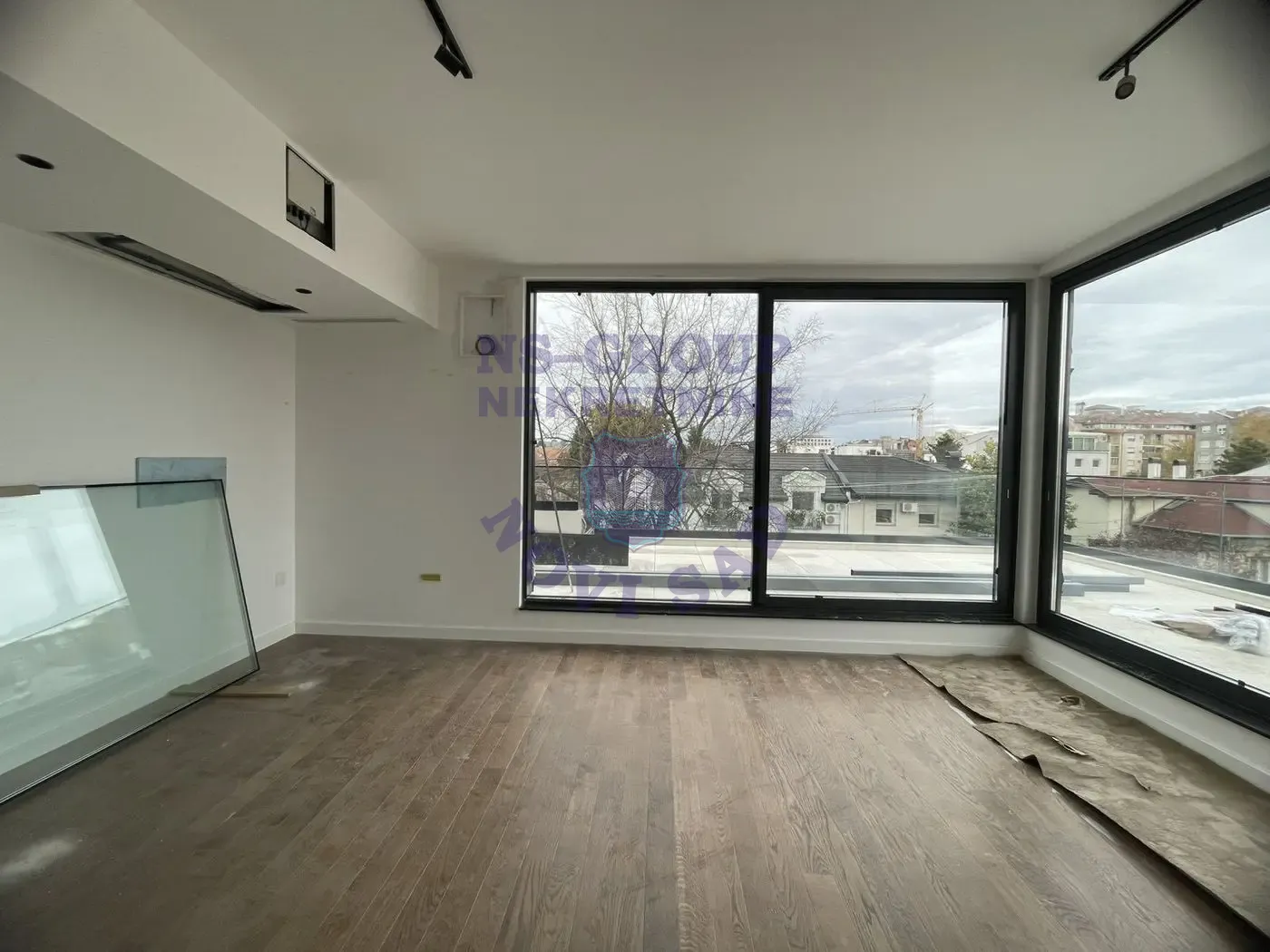 stan na prodaju Novi Sad 200m2 508369