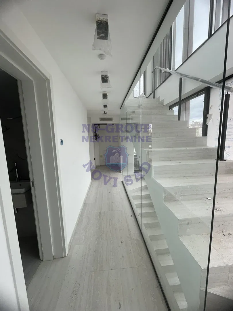 stan na prodaju Novi Sad 200m2 508369