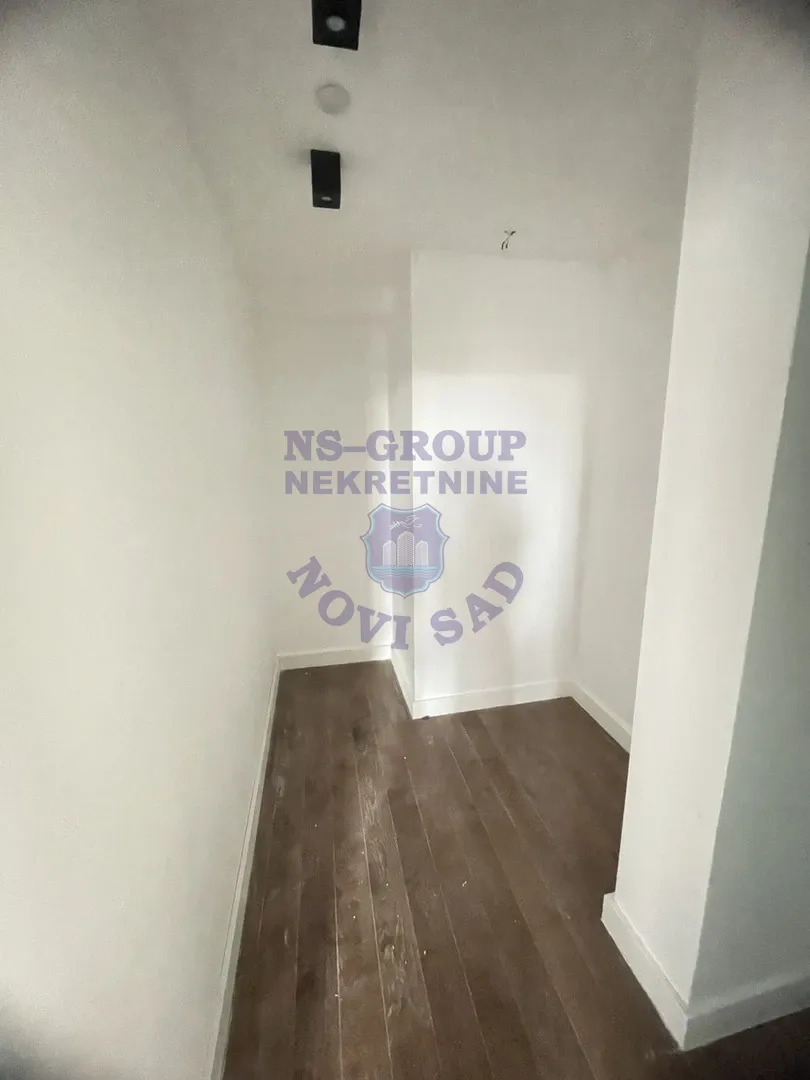 stan na prodaju Novi Sad 200m2 508369