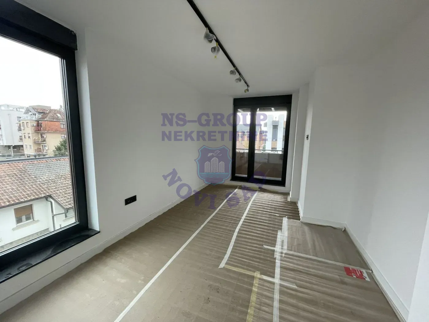 stan na prodaju Novi Sad 200m2 508369