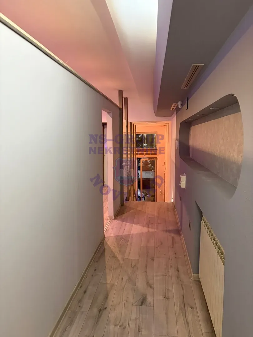 lokal za izdavanje Novi Sad 152m2 15073