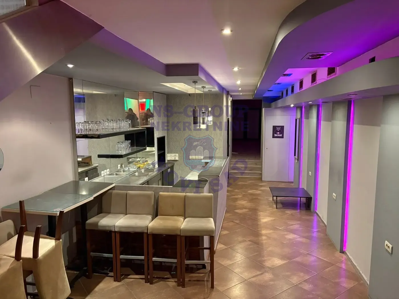 lokal za izdavanje Novi Sad 152m2 15073