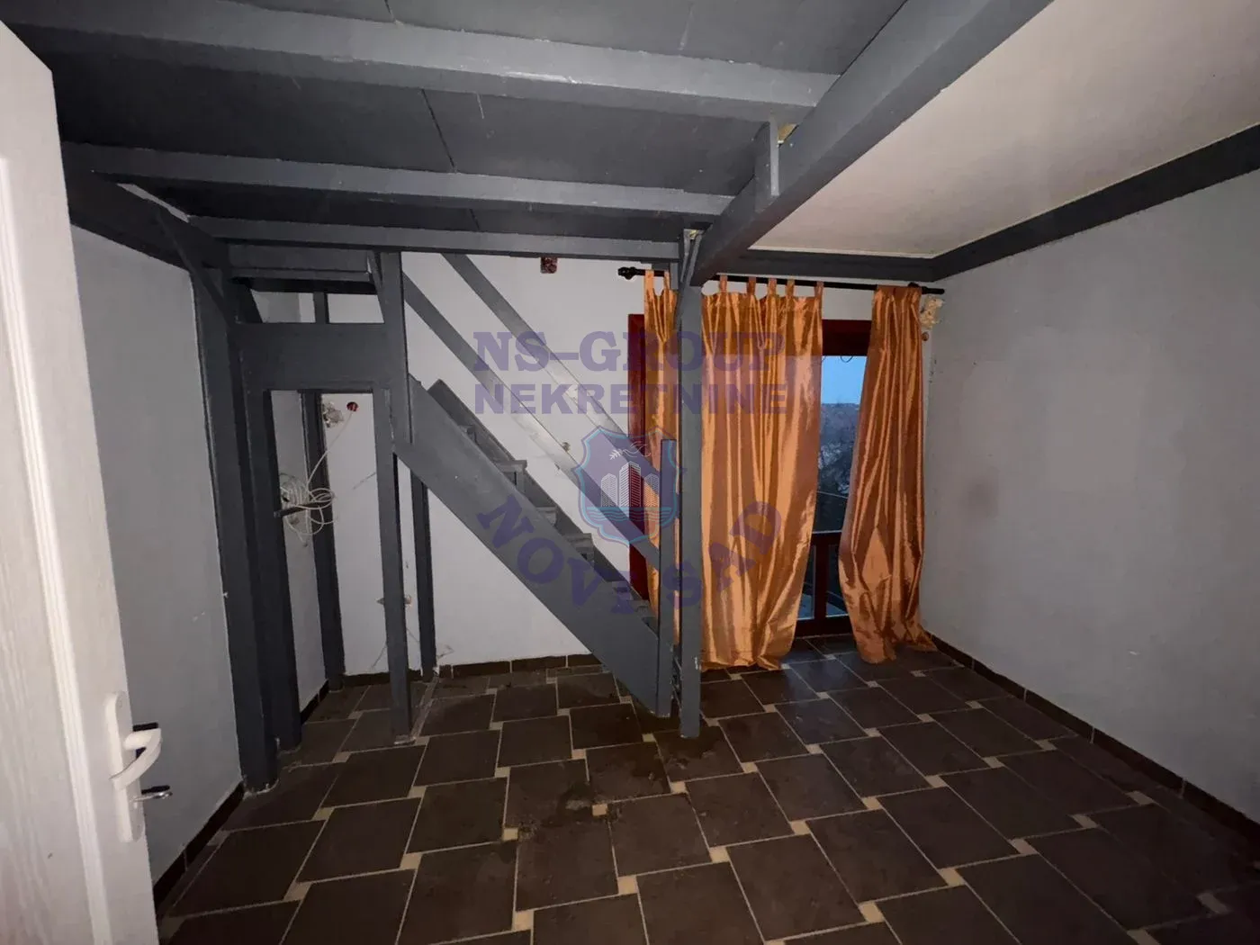 stan na prodaju Novi Sad 66m2 560294