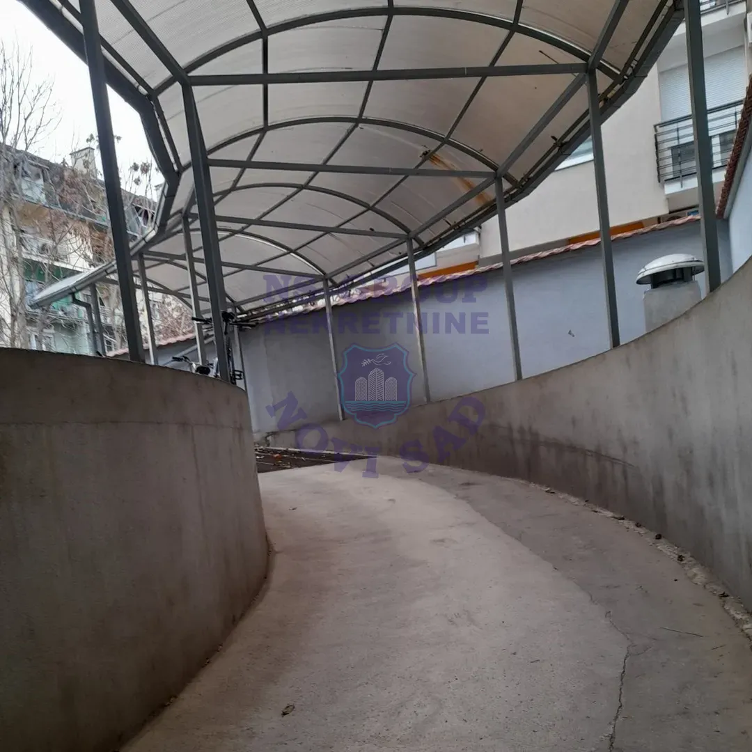 garaza za izdavanje Novi Sad 22m2 15110