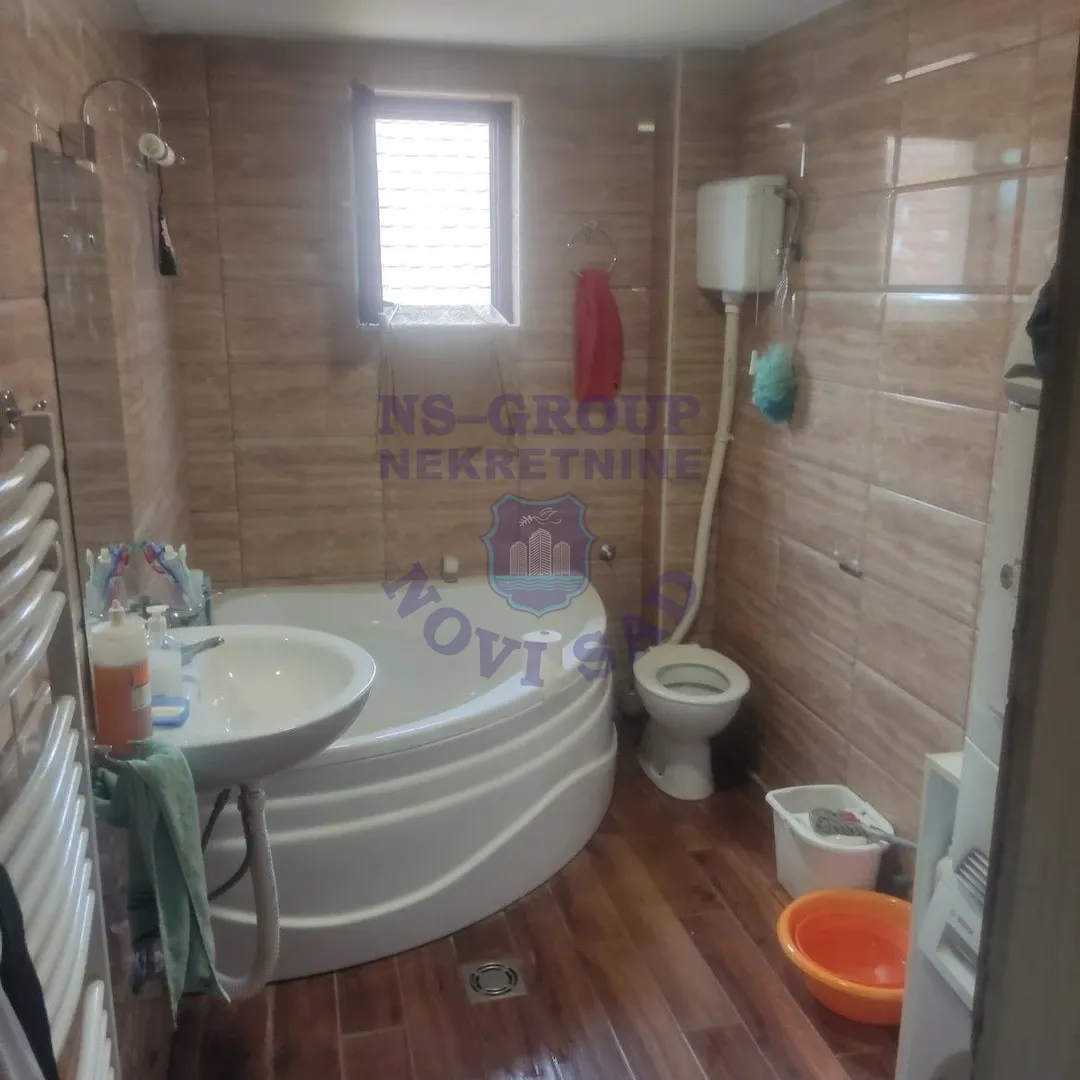 kuca za izdavanje Novi Sad 120m2 15106