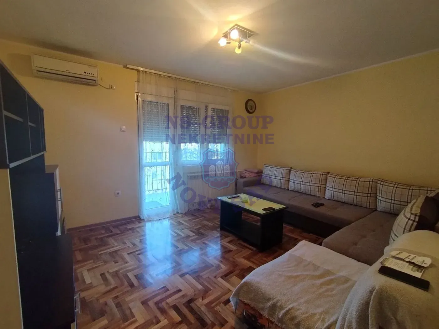 stan na prodaju Novi Sad, 54m2 560375