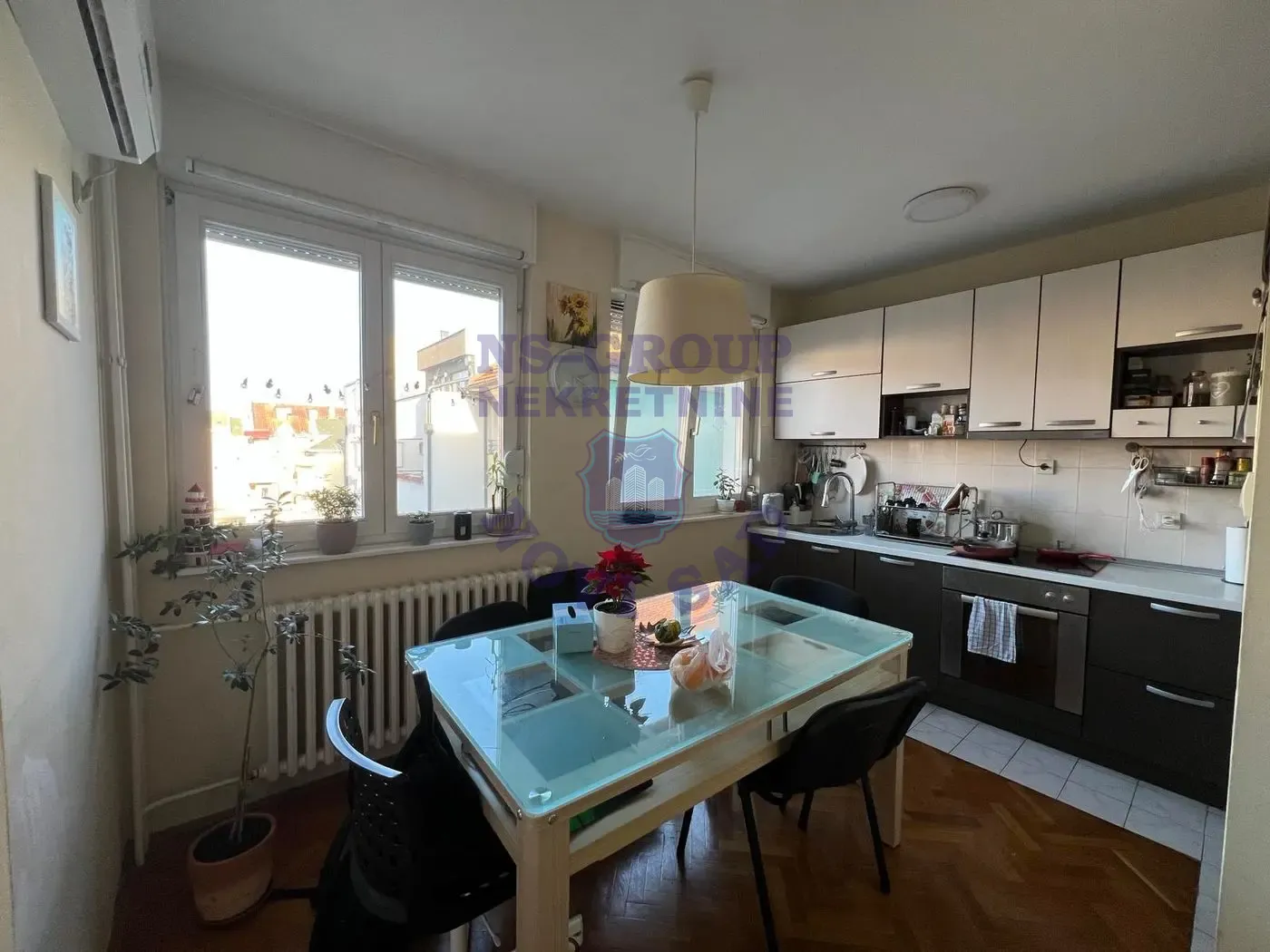 stan na prodaju Novi Sad 85m2 560463