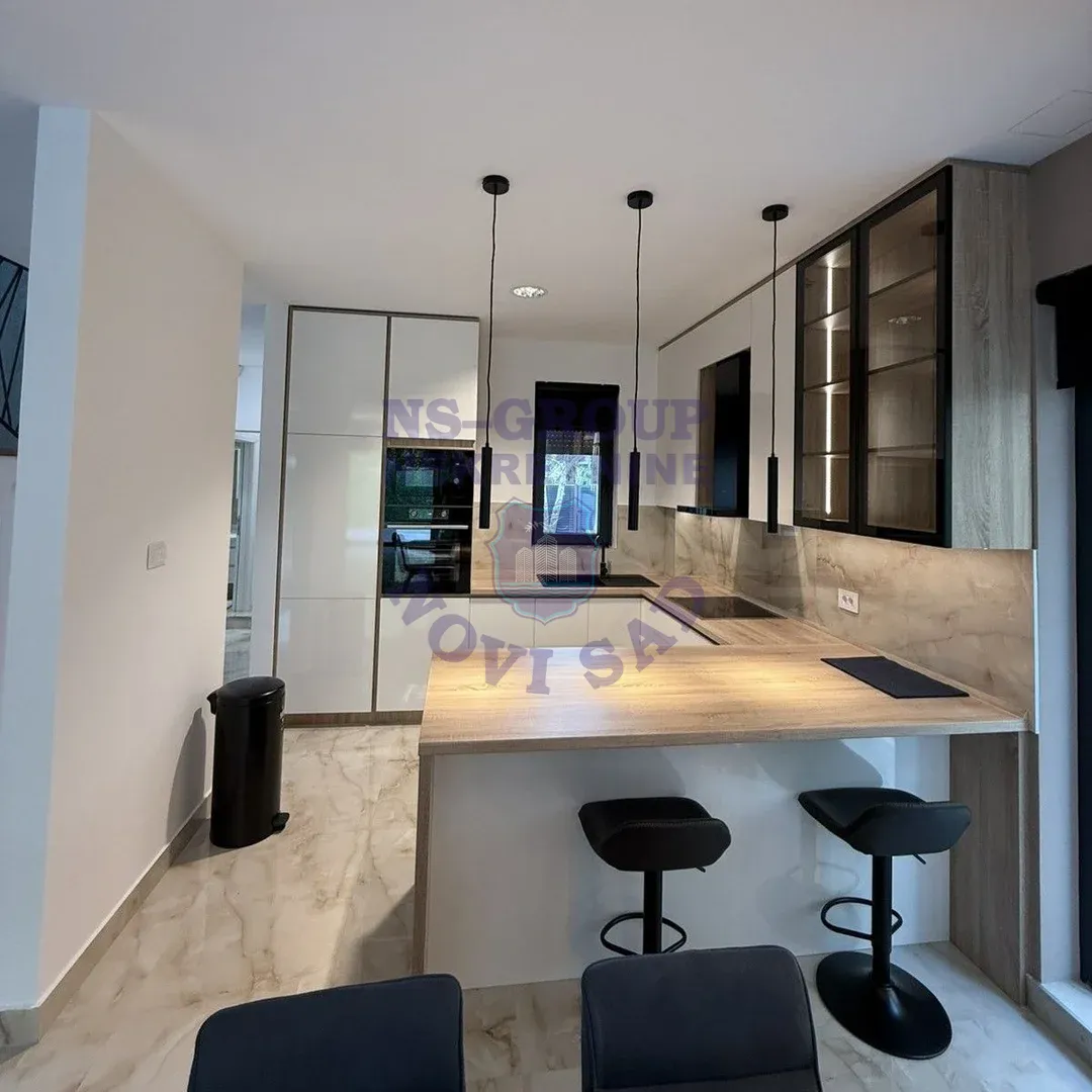kuca za izdavanje Novi Sad 160m2 15141
