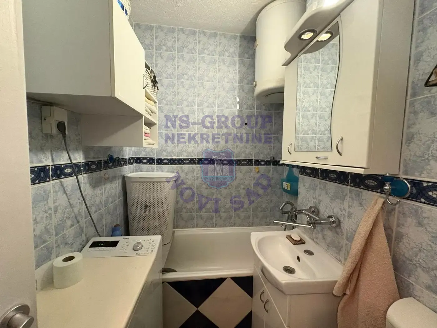 stan na prodaju Novi Sad 58m2 560526