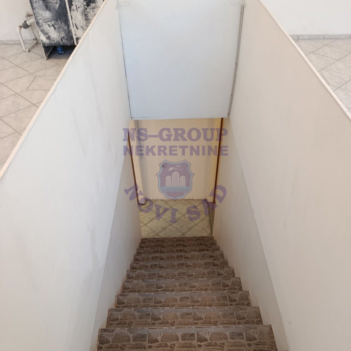 lokal za izdavanje Novi Sad 94m2 15156