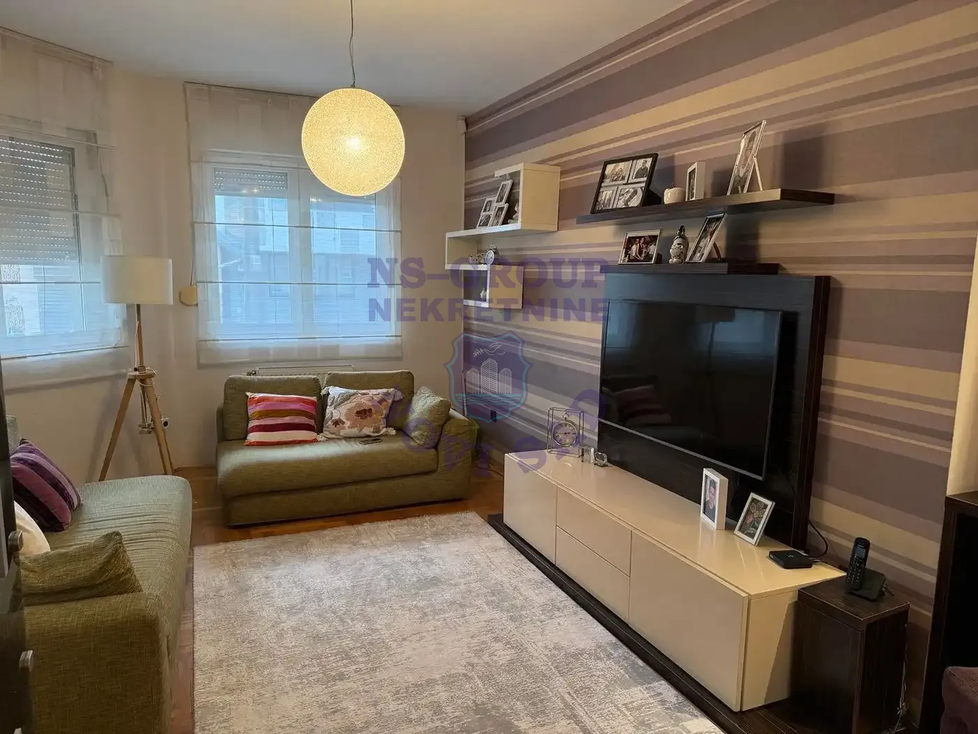 stan na prodaju Novi Sad, 67m2 560692