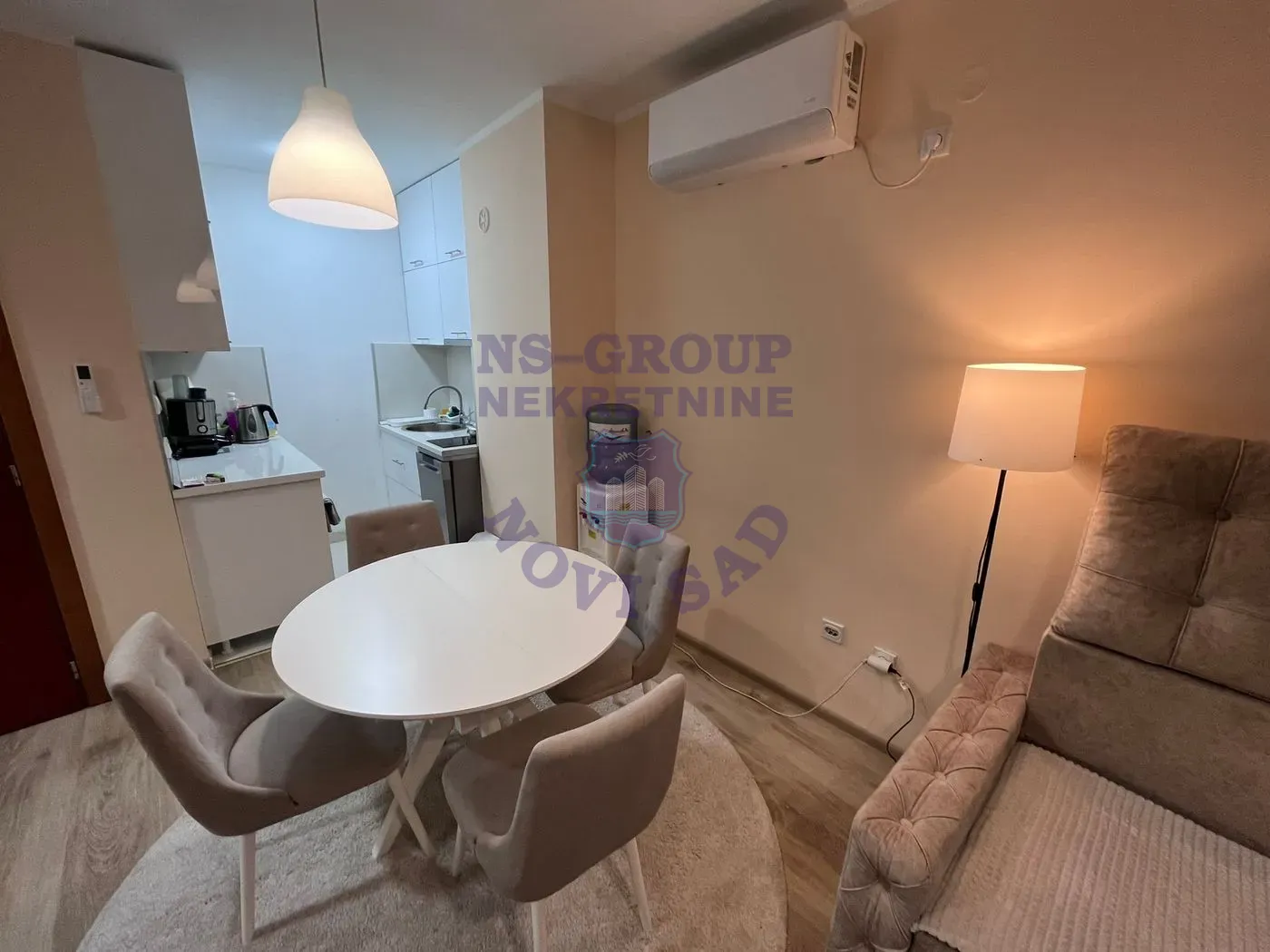 stan na prodaju Novi Sad 44m2 560947