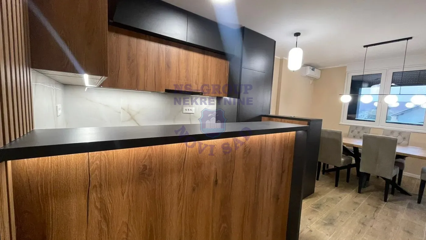 stan na prodaju Novi Sad 78m2 560813