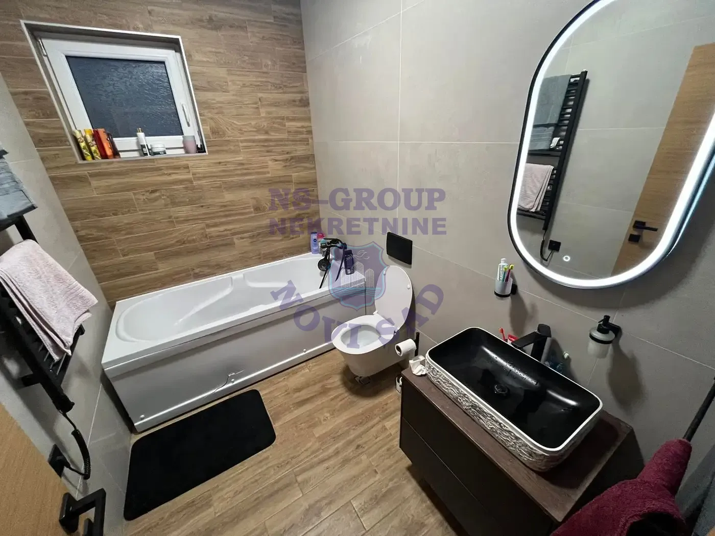 kuca na prodaju Veternik 300m2 559228