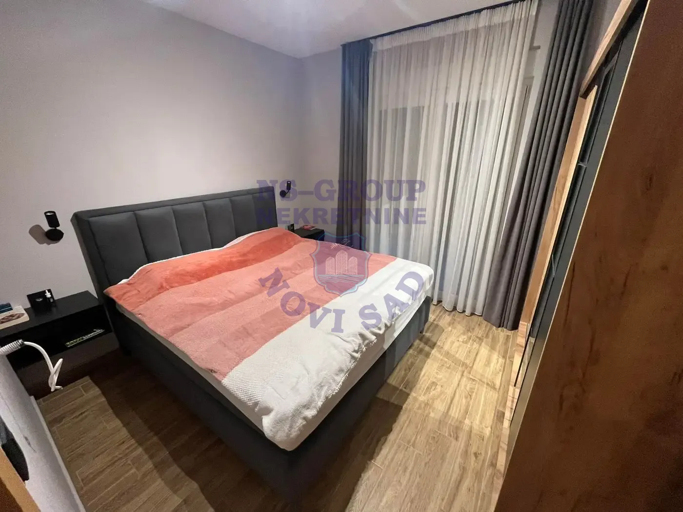 kuca na prodaju Veternik 300m2 559228