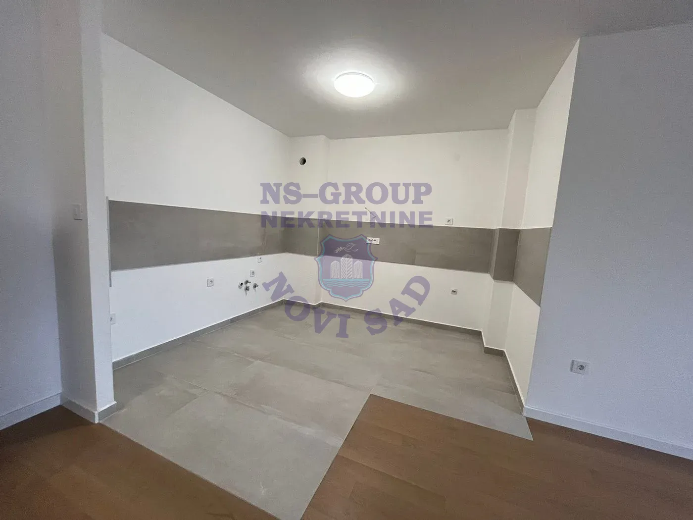 stan na prodaju Novi Sad 123m2 561110