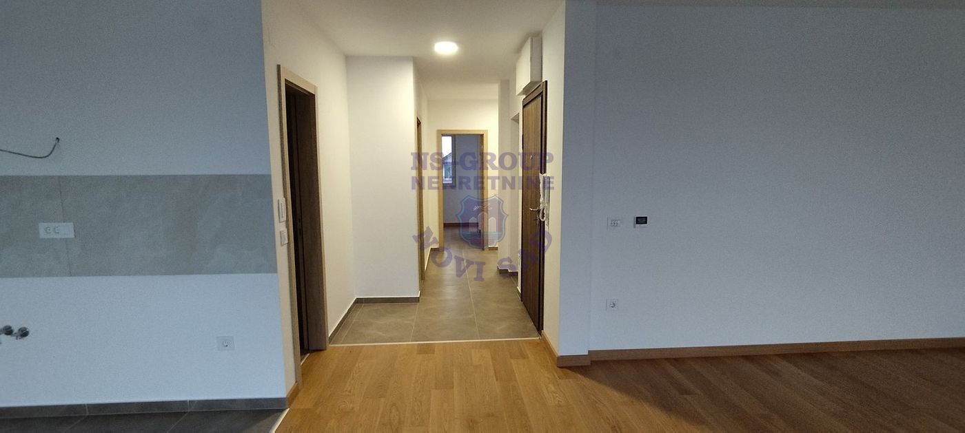 stan na prodaju Veternik 98m2 561270