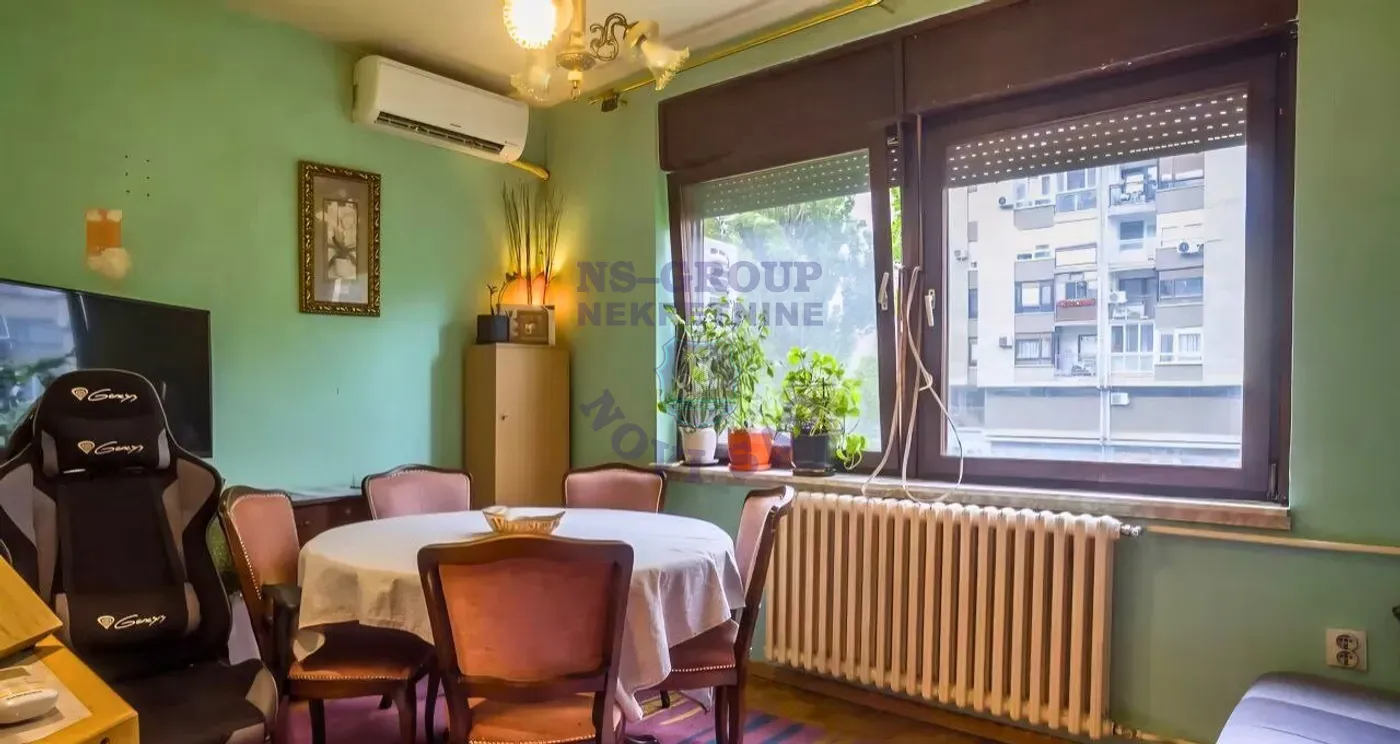 stan na prodaju Novi Sad, 65m2 561242