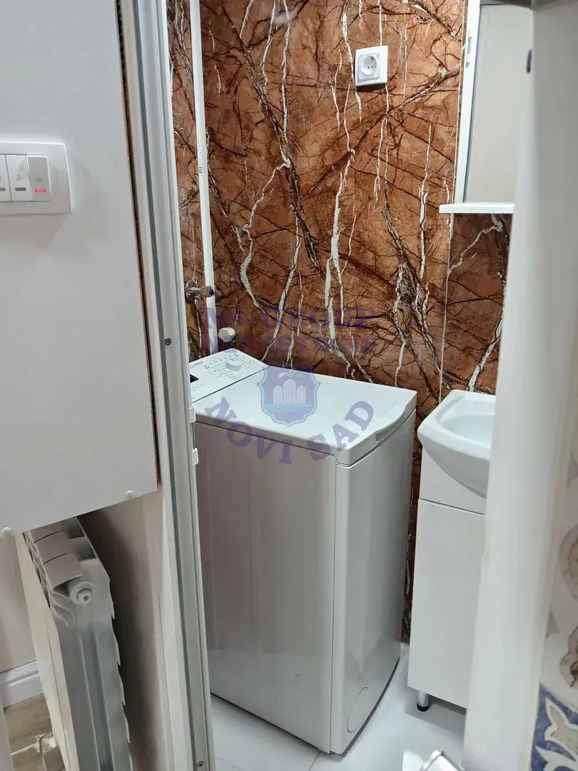 stan na prodaju Novi Sad 10m2 561601
