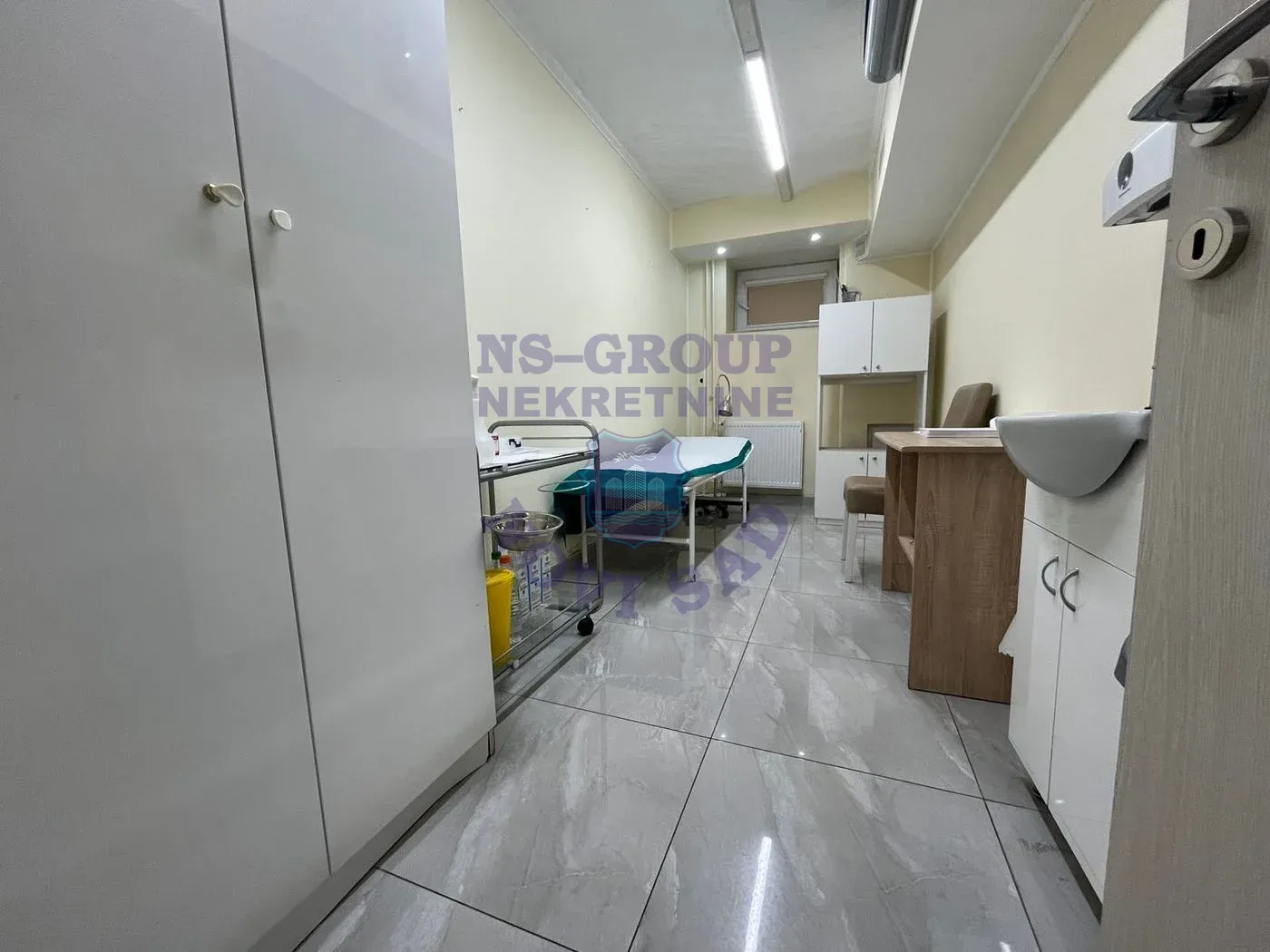 lokal na prodaju Novi Sad 76m2 561609