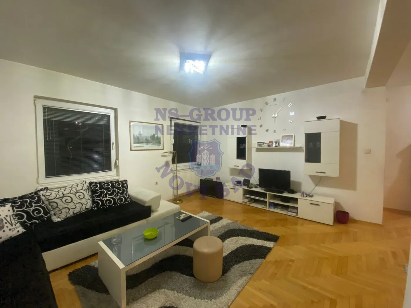 stan na prodaju Novi Sad, 64m2 561705