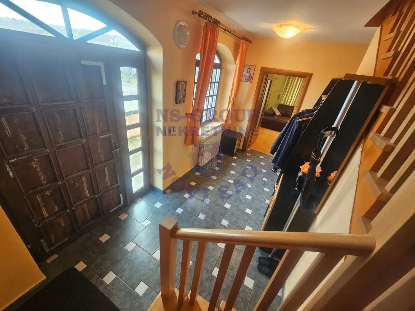 kuca na prodaju Sremska Kamenica 170m2 561706