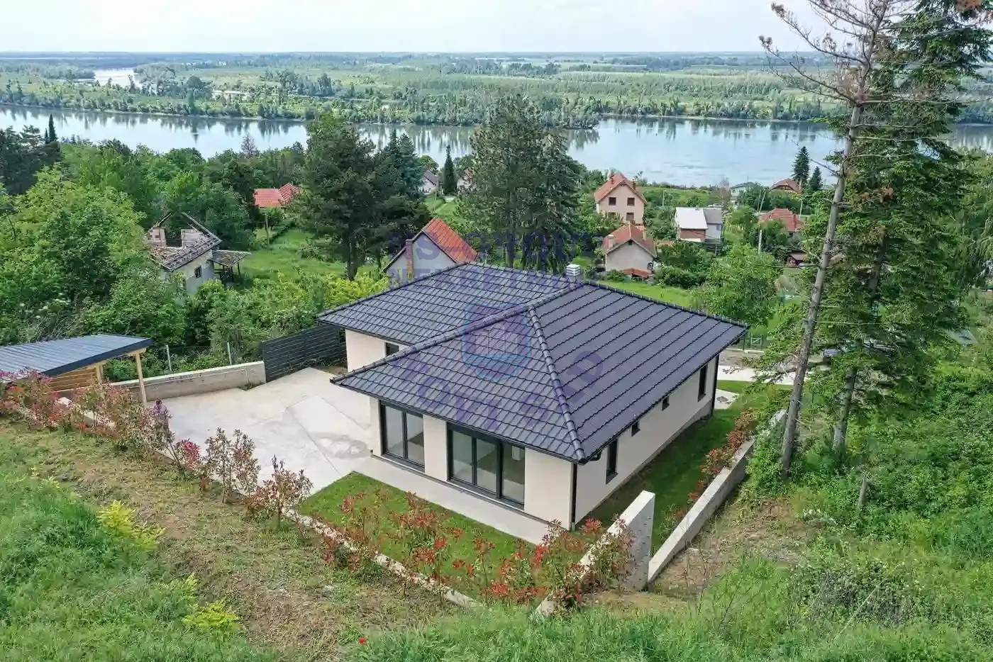kuca na prodaju Banoštor 162m2 561927